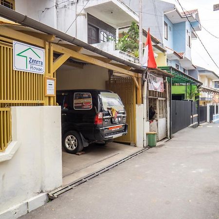 Zenrra Backpacker Pansiyon Bandung Dış mekan fotoğraf